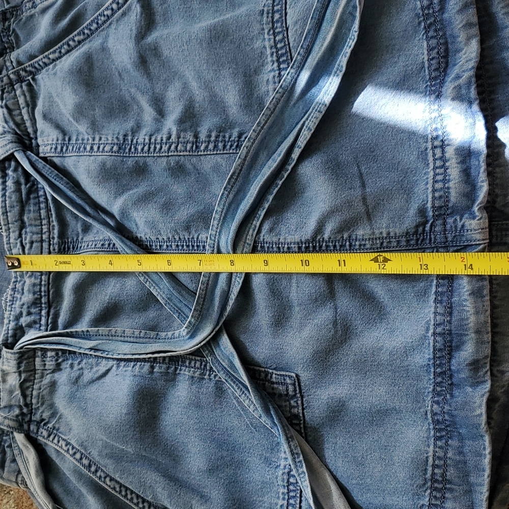 Jean skirt by Lucky with pockets and belt lucky brand